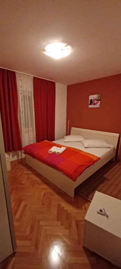 אומיס Apartment Nevena מראה חיצוני תמונה