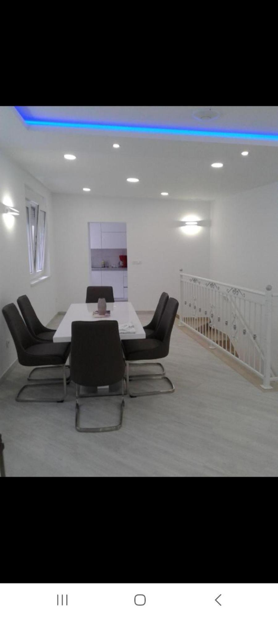 אומיס Apartment Nevena מראה חיצוני תמונה