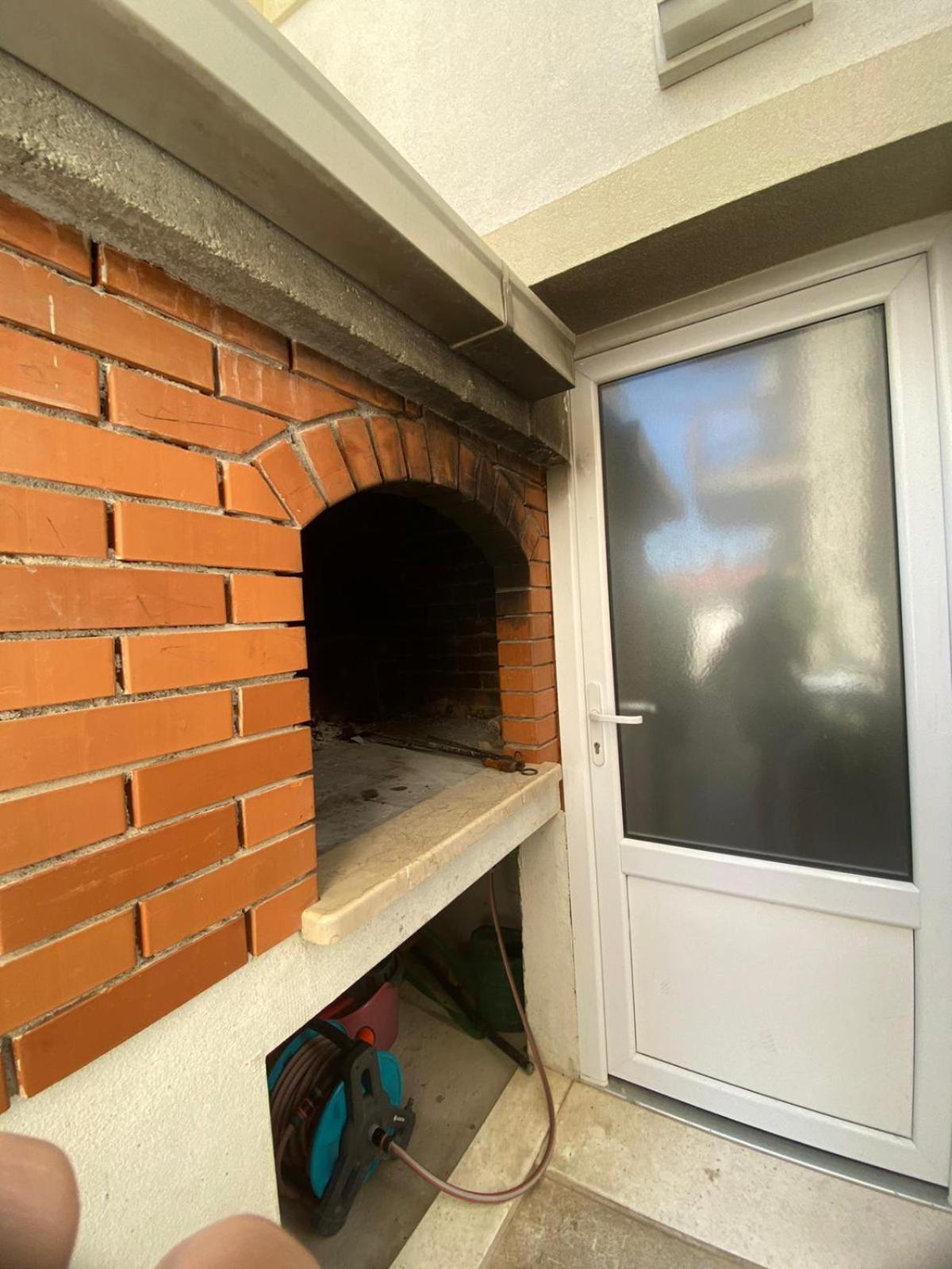 אומיס Apartment Nevena מראה חיצוני תמונה